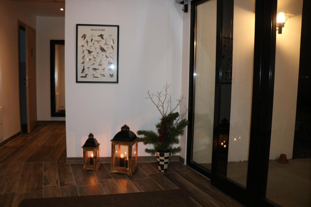 Hotel 1001 Nott เอยิลส์สตาดีร์ ภายนอก รูปภาพ